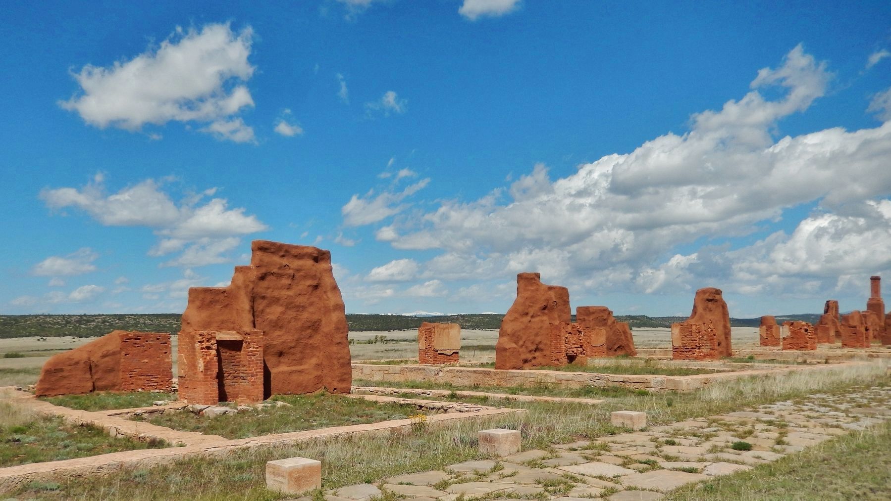 Fort Union Officers' Quarters Ruins image. Click for full size.