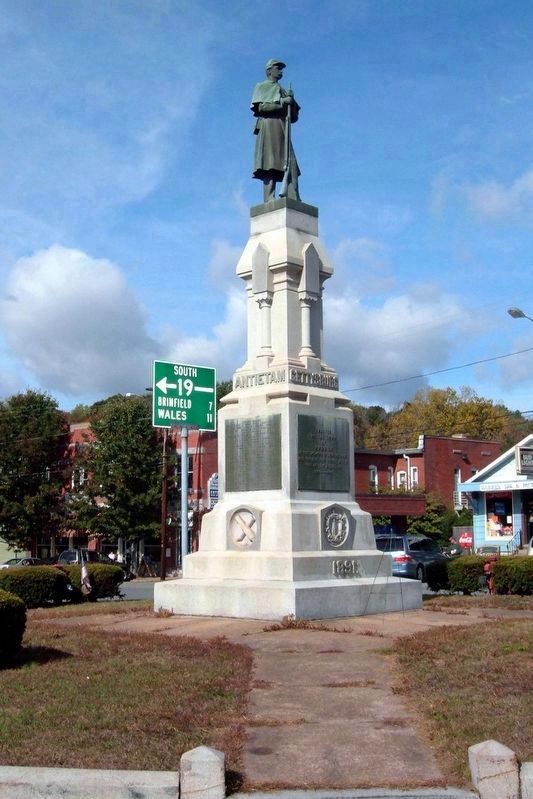 Warren Civil War Memorial image. Click for full size.