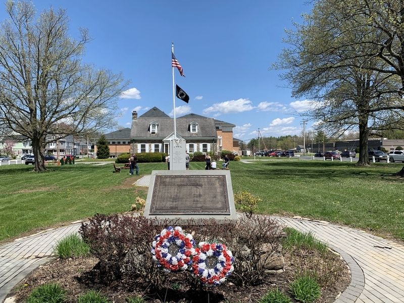 Town of Shawangunk WWI Memorial. Click for full size. Town of Shawangunk WWI Memorial image. Click for full size.