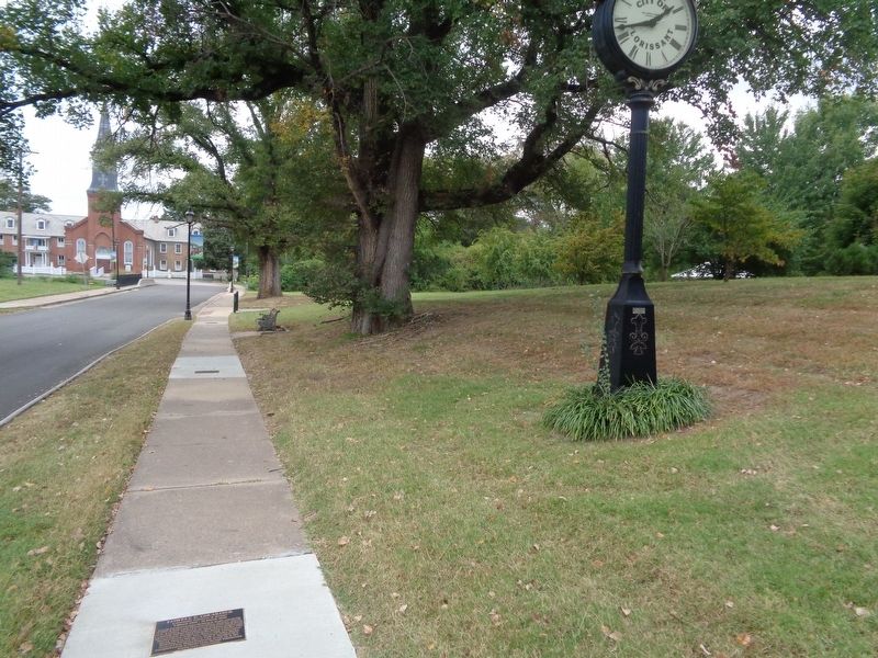 Lowell E. Girardier Marker image. Click for full size.
