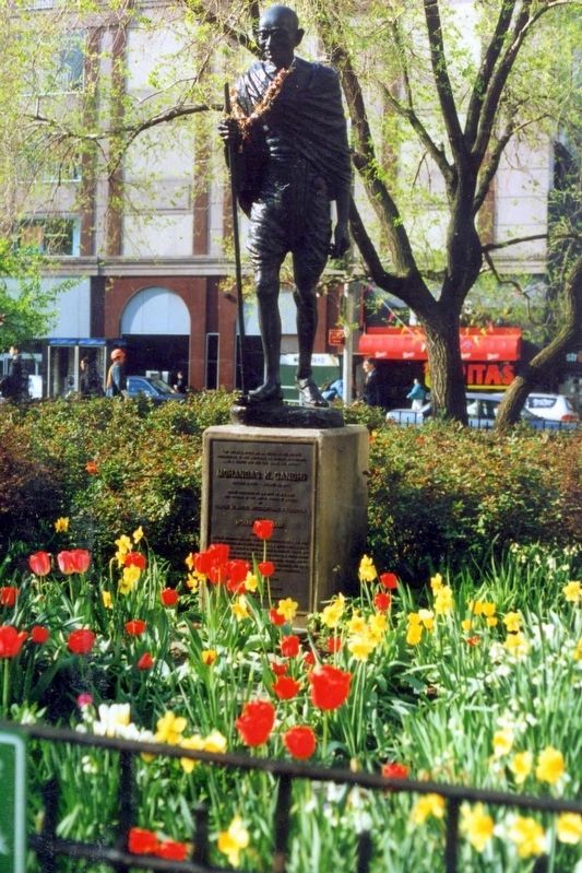 Mohandas K. Gandhi statue, as dedicated. Click for full size. Mohandas K. Gandhi statue, as dedicated image. Click for full size.