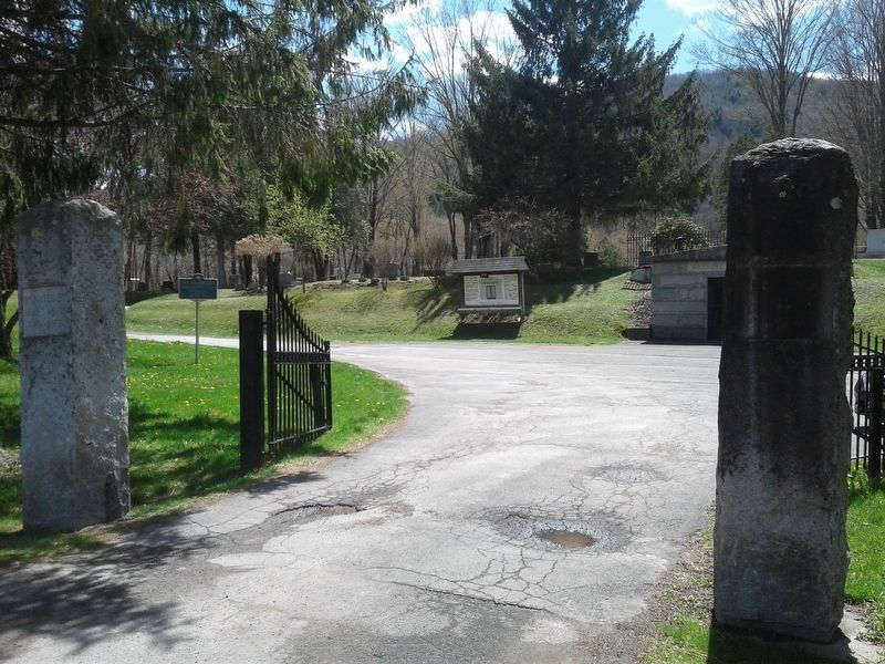 Walton Cemetery Entrance image. Click for full size.