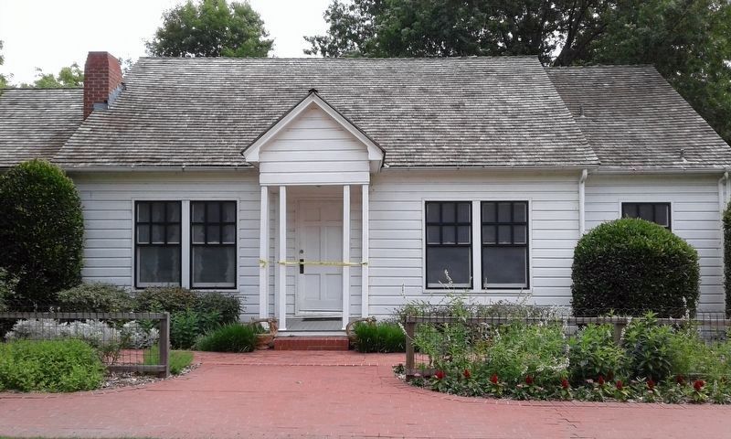 Bill and Maude Dodson House image. Click for full size.