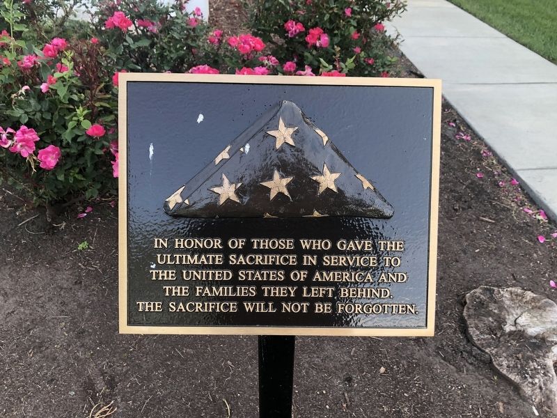 In Honor of Those Who Gave the Ultimate Sacrifice Marker image. Click for full size.