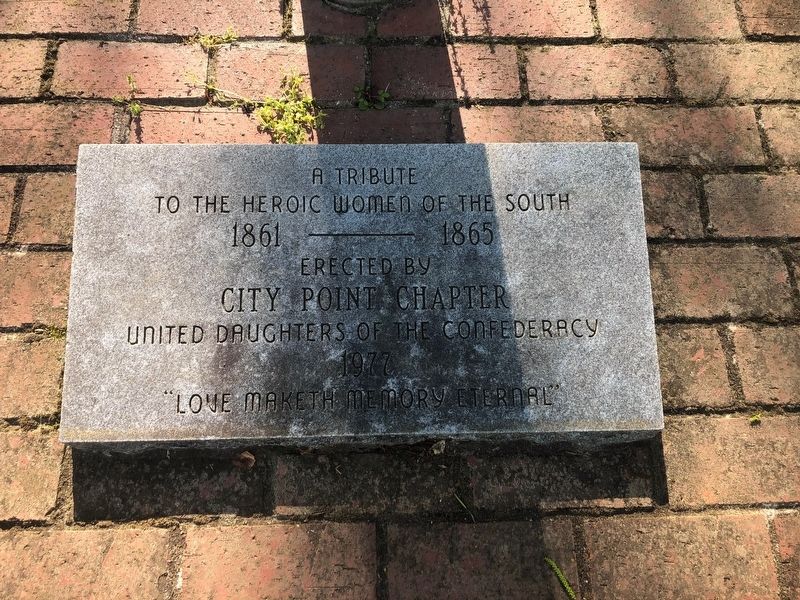 A Tribute to the Heroic Women of the South Marker. Click for full size. A Tribute to the Heroic Women of the South Marker image. Click for full size.
