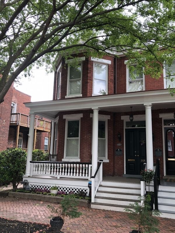208 North 28th Street. Click for full size. 208 North 28th Street image. Click for full size.