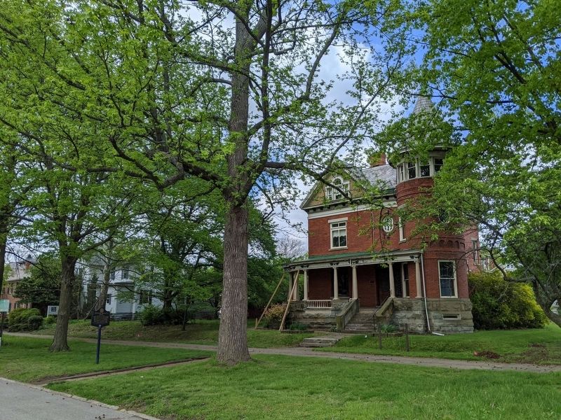 Bosworth-Biszantz House. Click for more information. Bosworth-Biszantz House image. Click for more information.