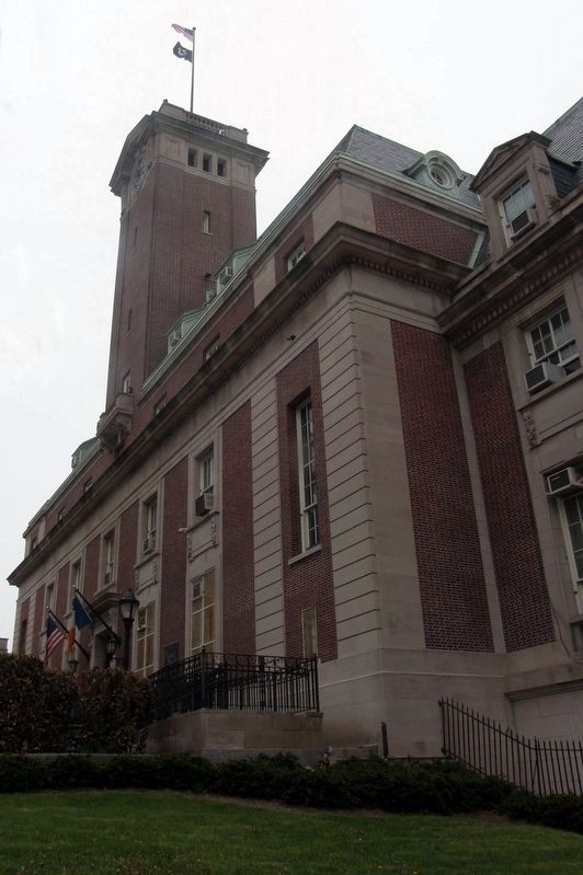 Staten Island Borough Hall image. Click for full size.