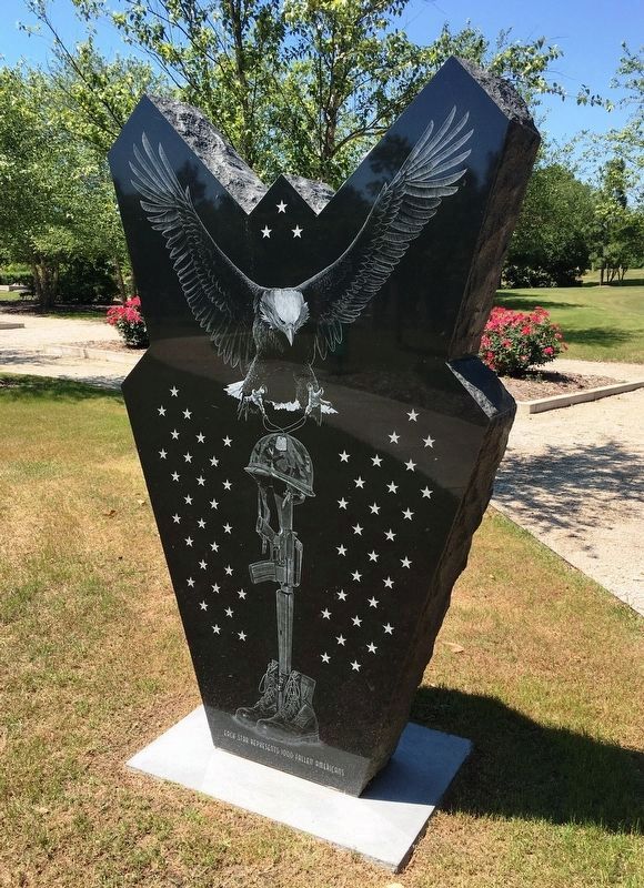 Vietnam Veterans Monument reverse image. Click for full size.