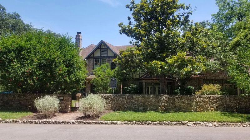 Crusemann-Marsh-Bell House and Marker. Click for full size. Crusemann-Marsh-Bell House and Marker image. Click for full size.