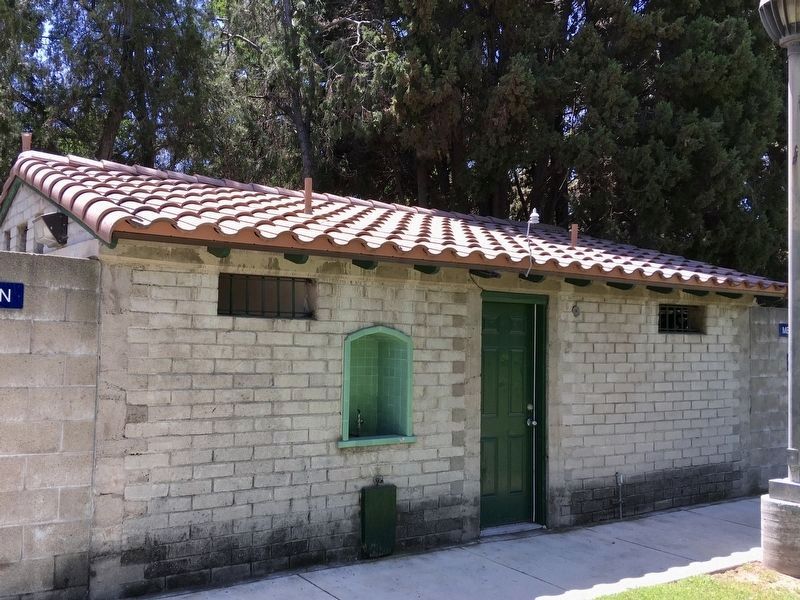 1928 Bathroom Facilities image. Click for full size.