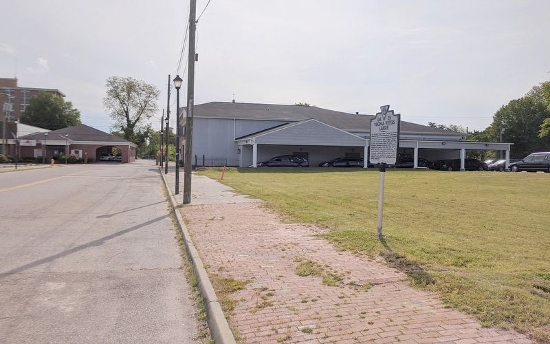 South Avenue (facing east) image. Click for full size.