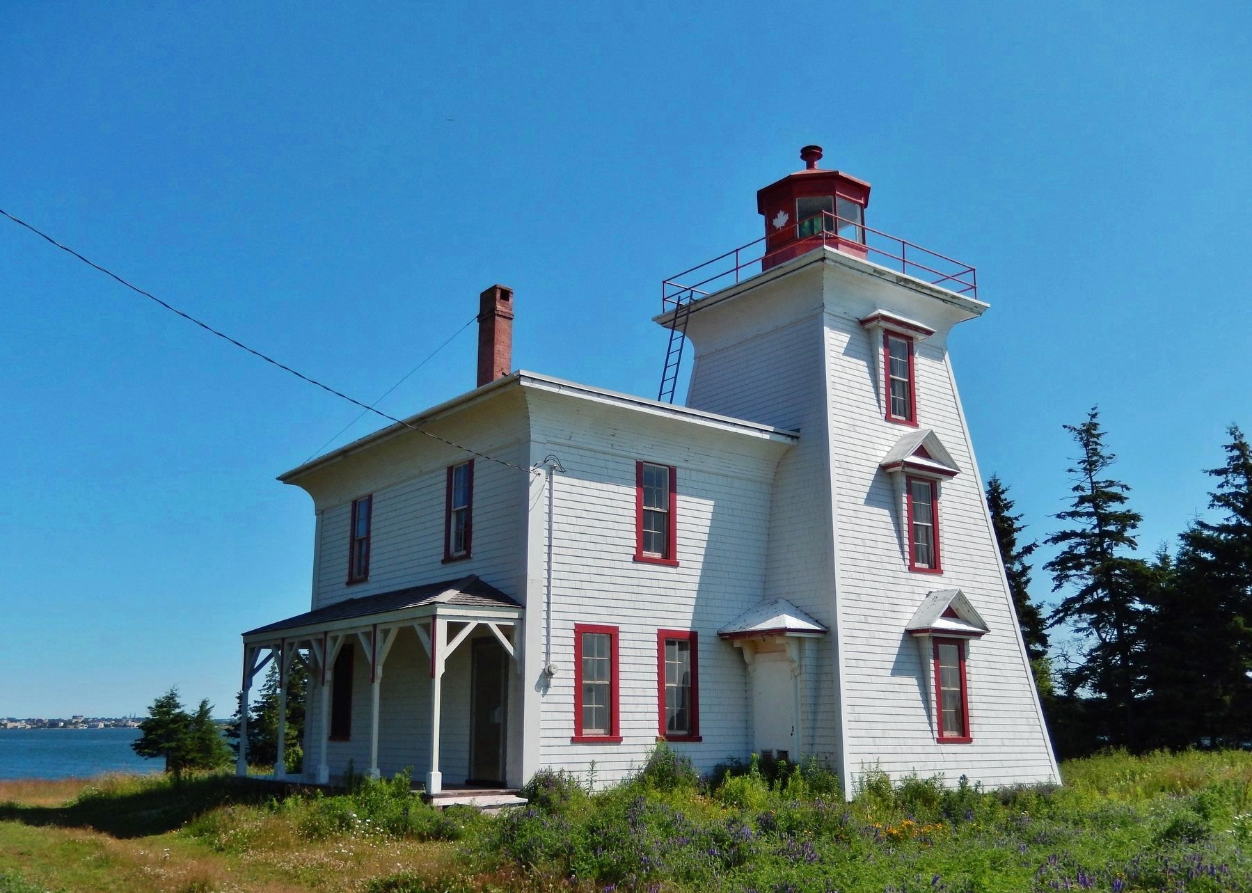 Blockhouse Point Lighthouse image. Click for full size.