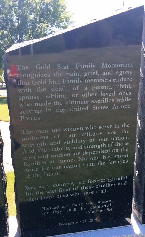Gold Star Family Monument image. Click for full size.