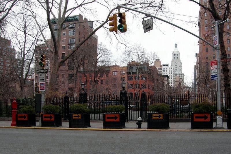 The Gramercy Park North entrance image. Click for full size.