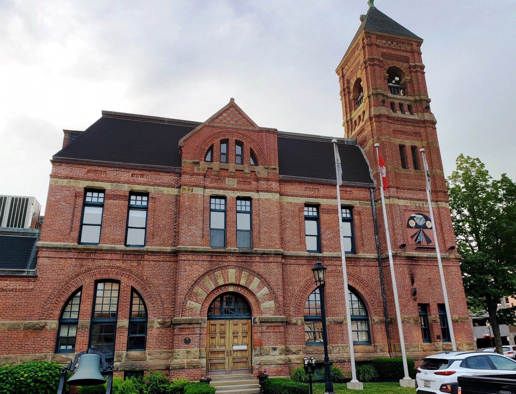 Charlottetown City Hall. Click for full size. Charlottetown City Hall image. Click for full size.
