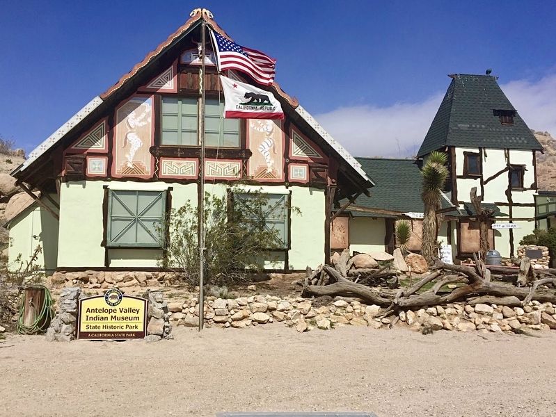 Antelope Valley Indian Museum and Marker image. Click for full size.