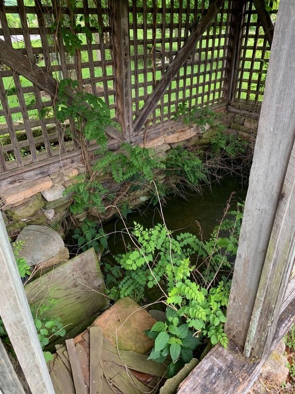 Benton's Well image. Click for full size.