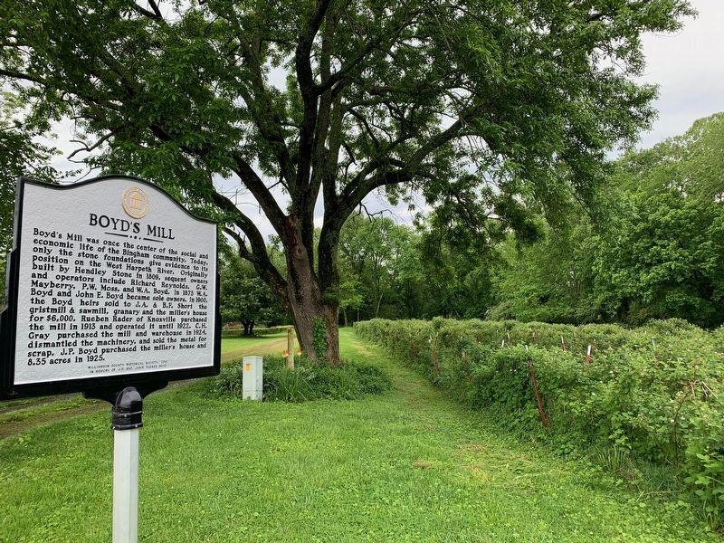 Boyd's Mill Marker image. Click for full size.