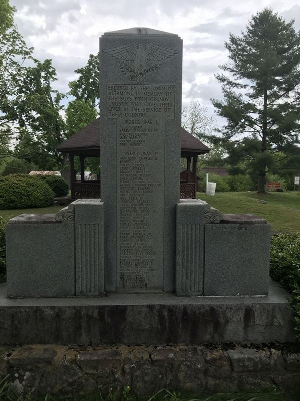 Altamont, Tennessee Veterans Memorial image. Click for full size.