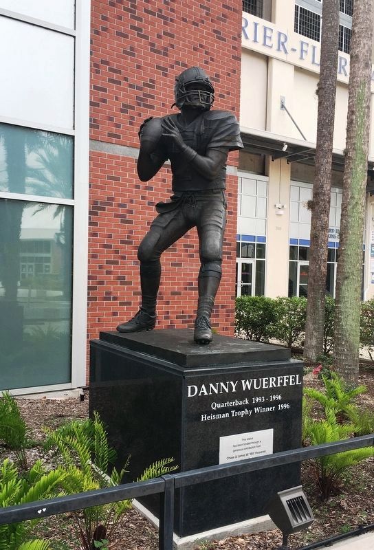 Danny Wuerffel Heisman Trophy Statue image. Click for full size.