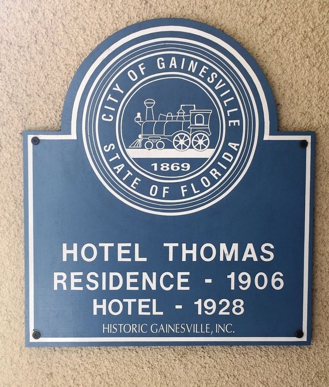 Thomas Center Dedication Plaque image. Click for full size.