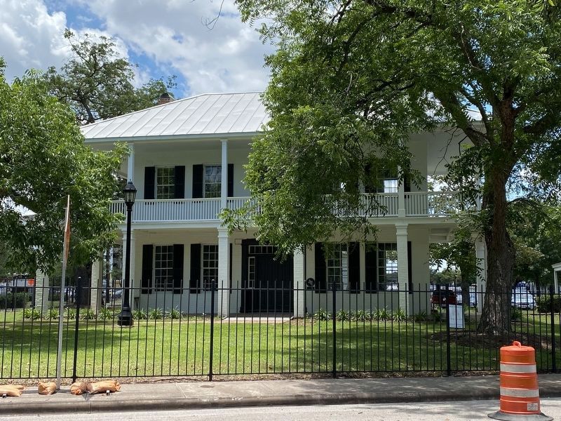 Kellum-Noble House image. Click for full size.