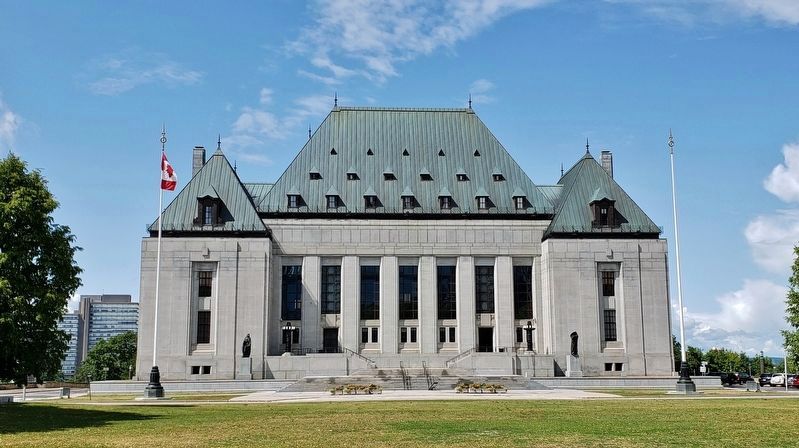 Supreme Court of Canada /<br>La Cour Suprme du Canada image. Click for full size.