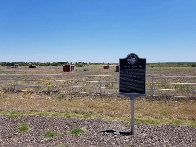 Gulf Dial #1 Oil Well Marker. Click for full size. Gulf Dial #1 Oil Well Marker image. Click for full size.