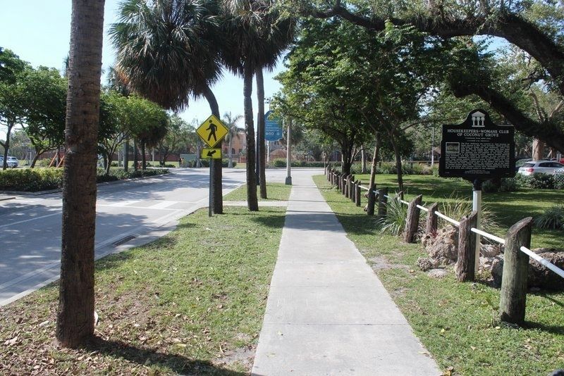 Housekeepers-Womans Club of Coconut Grove Marker looking south on S. Bayshore Dr. image. Click for full size.