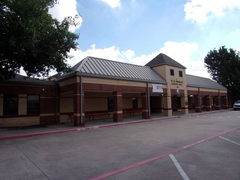 Pinkerton Elementary School. Click for full size. Pinkerton Elementary School image. Click for full size.
