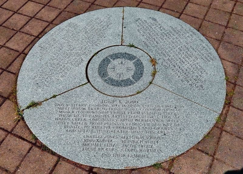 Settlers Landing Monument (<i>English</i>) image. Click for full size.