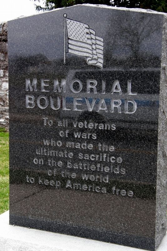 Memorial Boulevard Marker image. Click for full size.