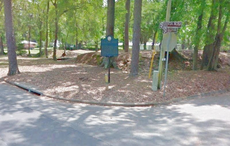 Old Fort Park Marker with earthworks in the background. Click for full size. Old Fort Park Marker with earthworks in the background image. Click for full size.