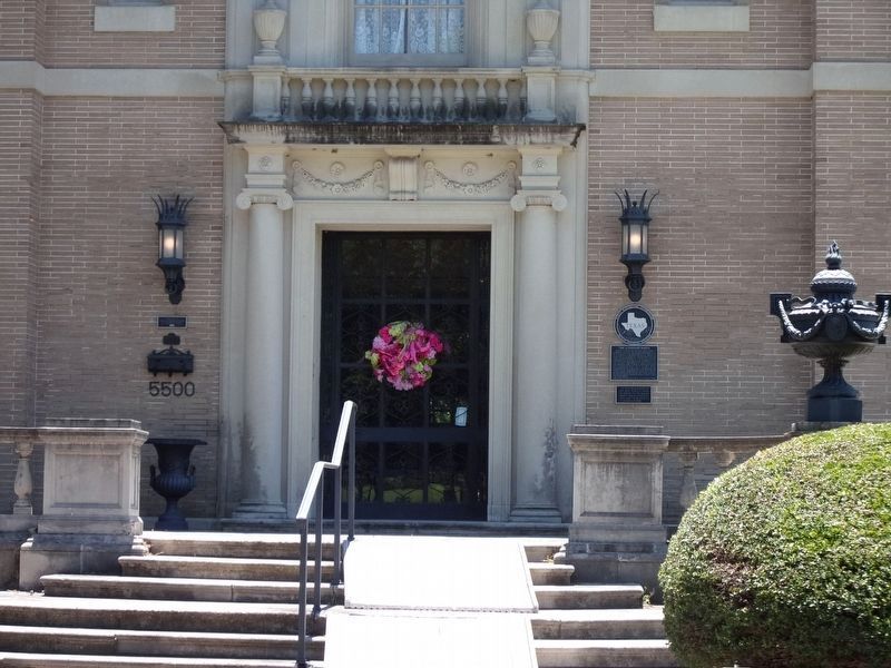 The Aldredge House Marker image. Click for full size.