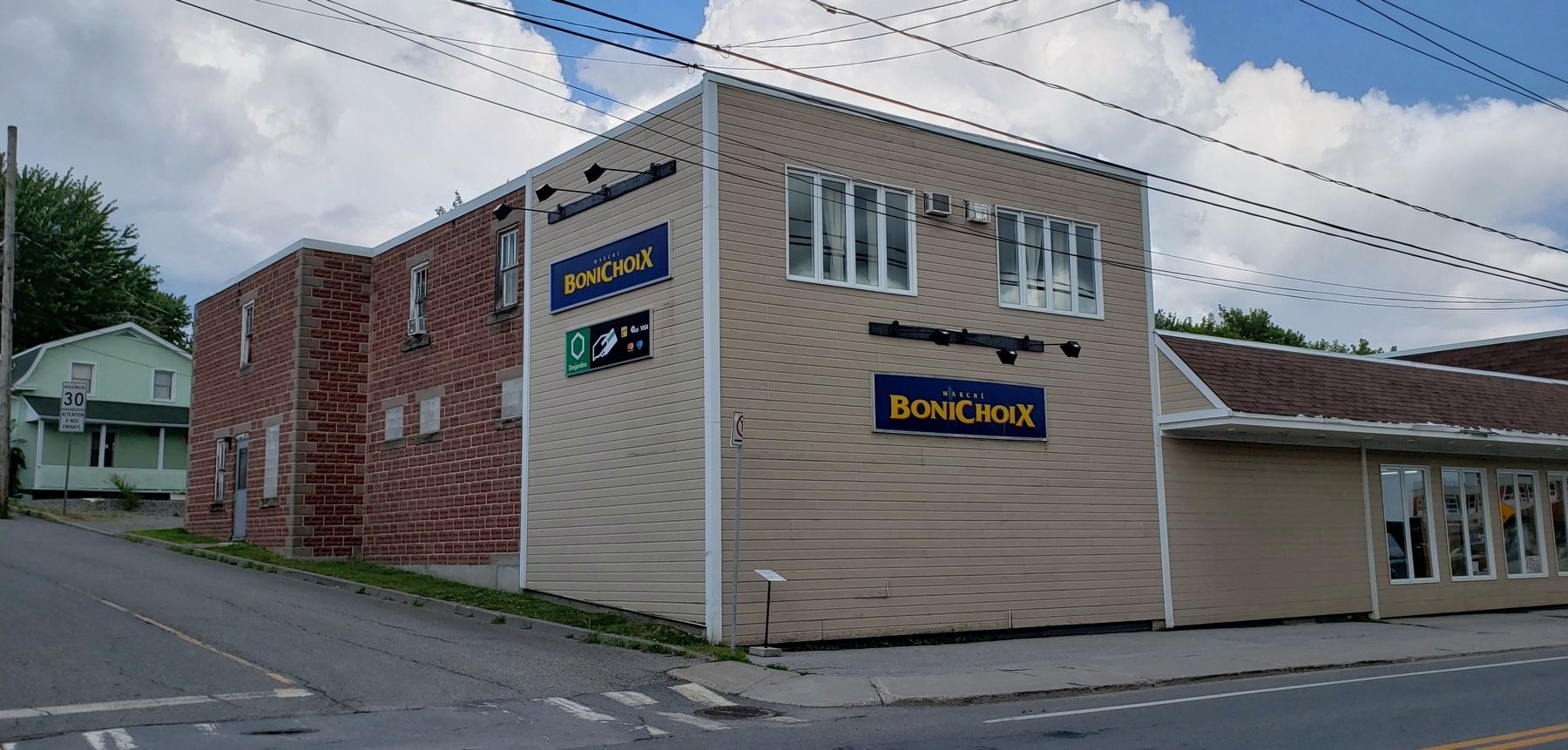 Magasin Bonichoix / Bonichoix Store. Click for full size. Magasin Bonichoix / Bonichoix Store image. Click for full size.