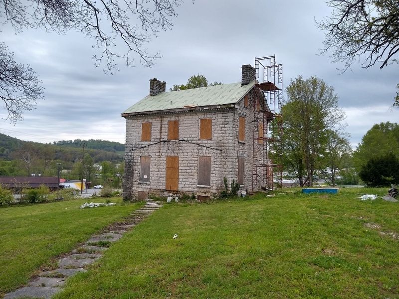 Graham – Kivett House. Click for full size. Graham – Kivett House image. Click for full size.