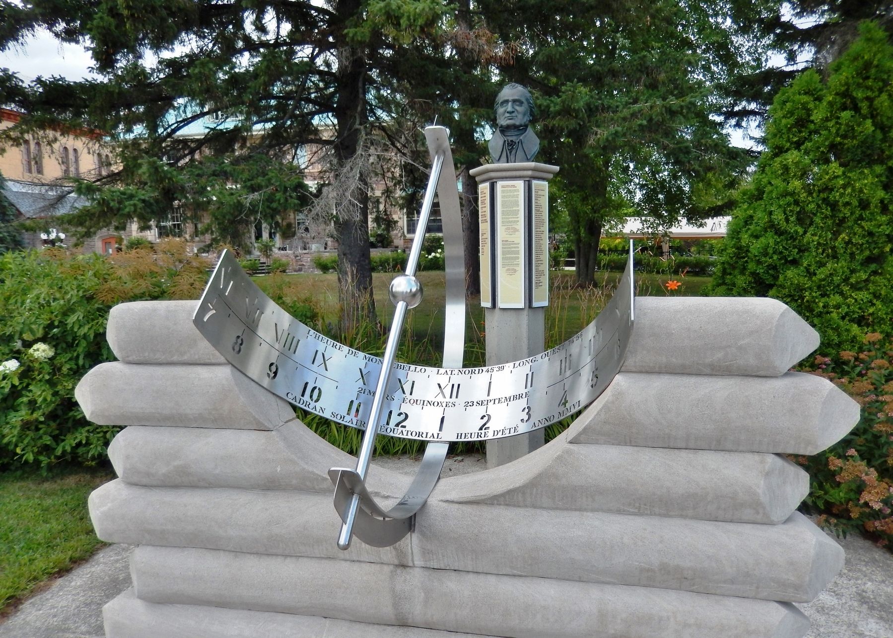 Le Cadran Solaire de Montebello / The Montebello Sundial. Click for full size. Le Cadran Solaire de Montebello / The Montebello Sundial image. Click for full size.