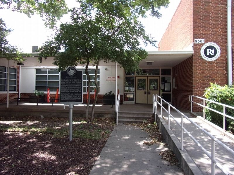 Lake Highlands Elementary School Marker. Click for full size. Lake Highlands Elementary School Marker image. Click for full size.