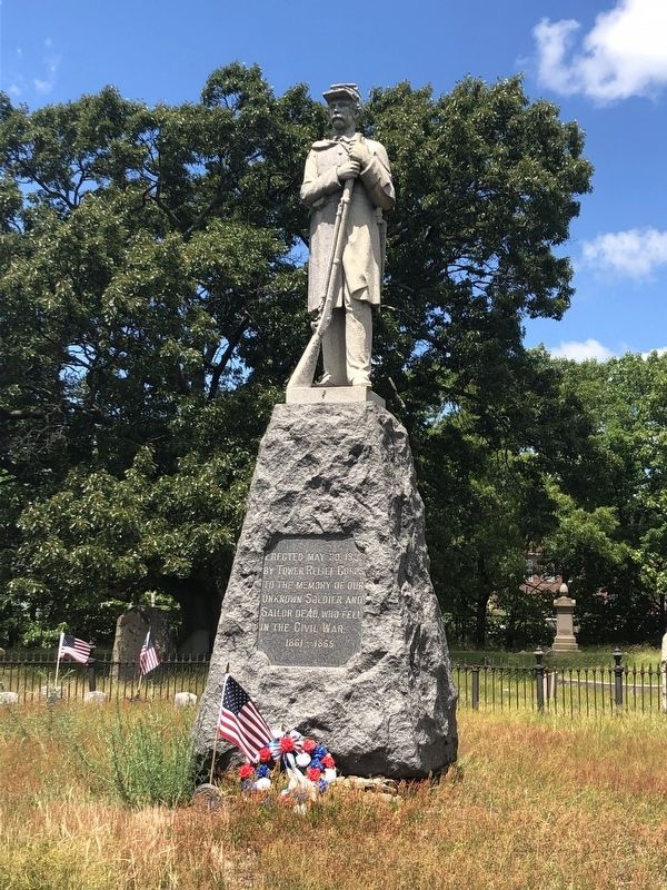 Civil War Memorial. Click for full size. Civil War Memorial image. Click for full size.