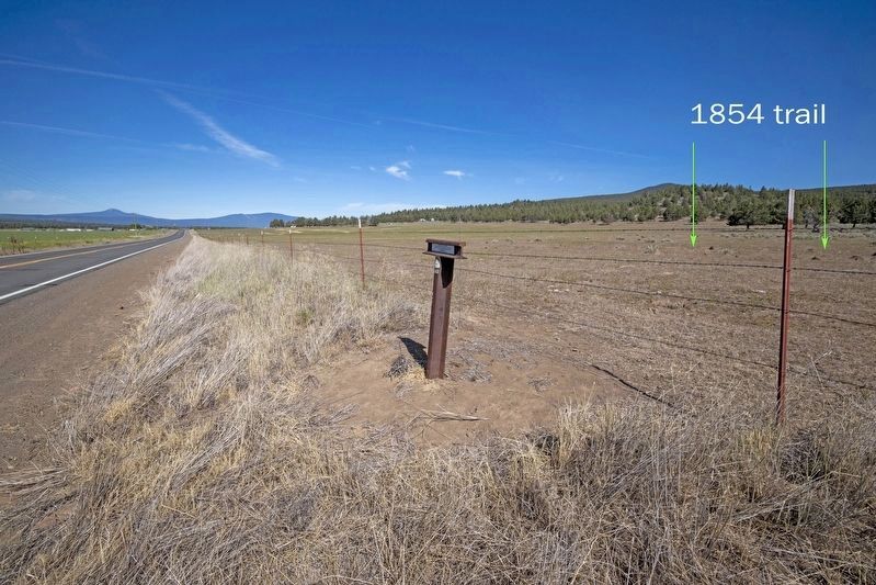 Yreka Trail - No Water Marker image. Click for full size.