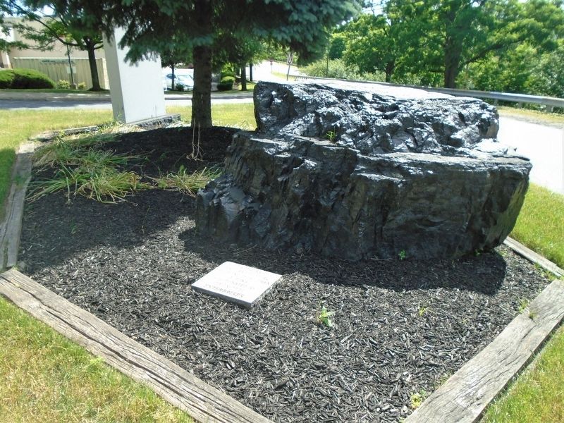 Anthracite Coal and Marker. Click for full size. Anthracite Coal and Marker image. Click for full size.