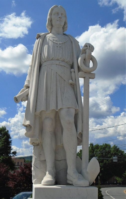 Christopher Columbus Statue image. Click for full size.