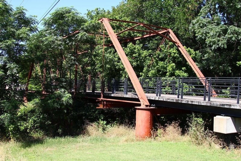 Rogers Street Bridge. Click for full size. Rogers Street Bridge image. Click for full size.