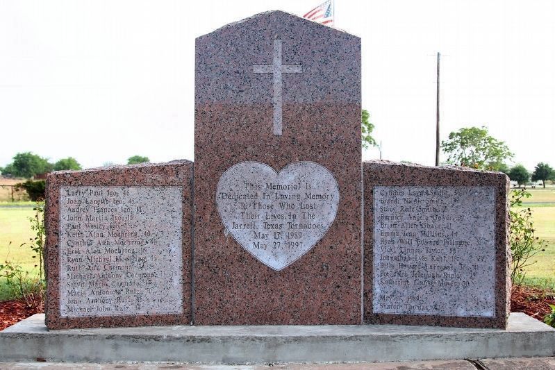 Jarrell Tornadoes Victims Memorial image. Click for full size.