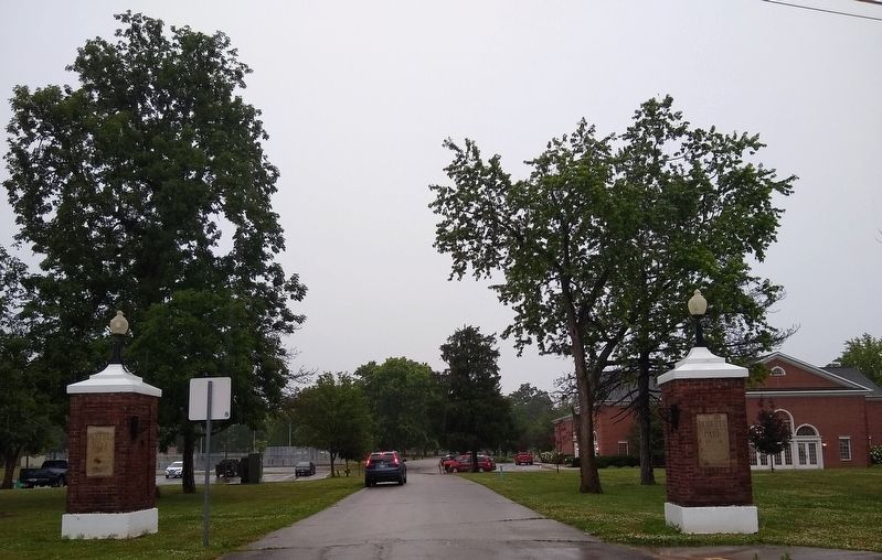Entrance to Roberts Park. Click for full size. Entrance to Roberts Park image. Click for full size.