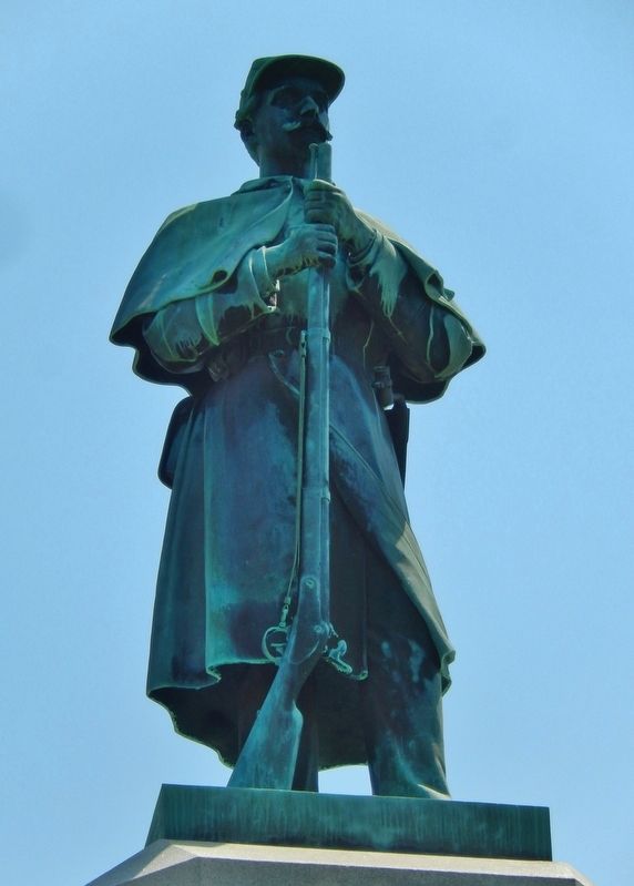 Rochester Civil War Monument Statue. Click for full size. Rochester Civil War Monument Statue image. Click for full size.