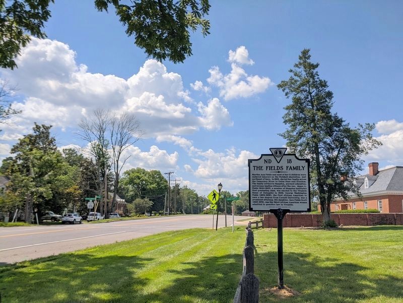 The Fields Family Marker (facing north) image. Click for full size.