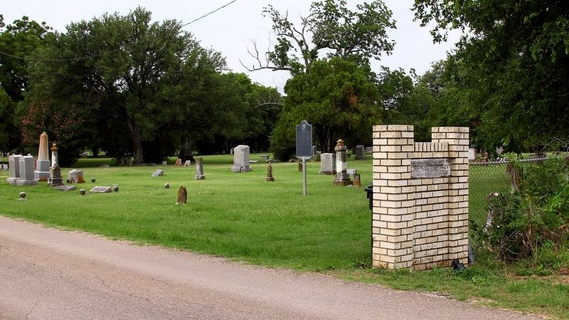 Lorena Cemetery Marker Area image. Click for full size.