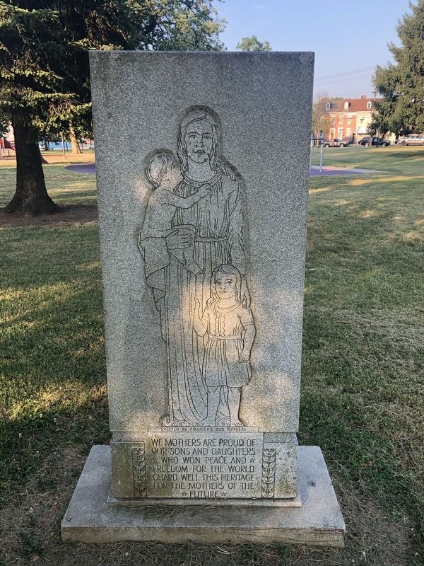 American War Mothers Monument image. Click for full size.